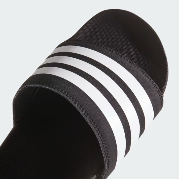 adilette cloudfoam plus stripes slides
